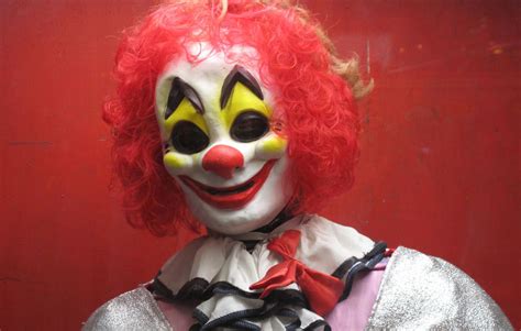 are killer clowns coming back in 2024|creepy clowns in america.